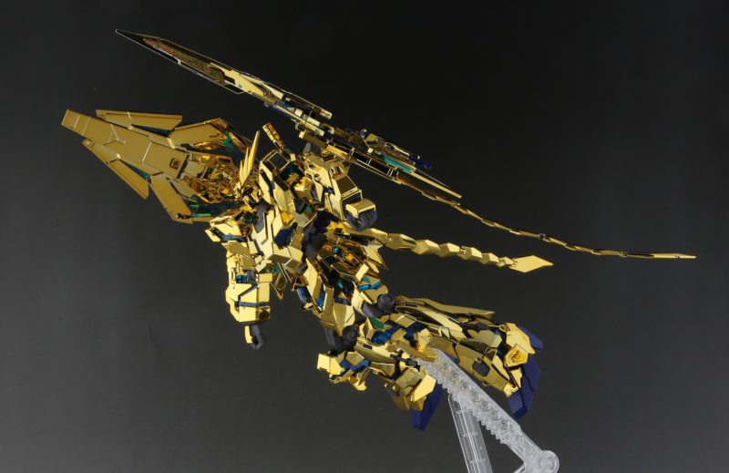 HG ユニコーンガンダム3号機 フェネクス（デストロイモード）（ナラティブVer.）［ゴールドコーティング］ - ガンプラスタイル