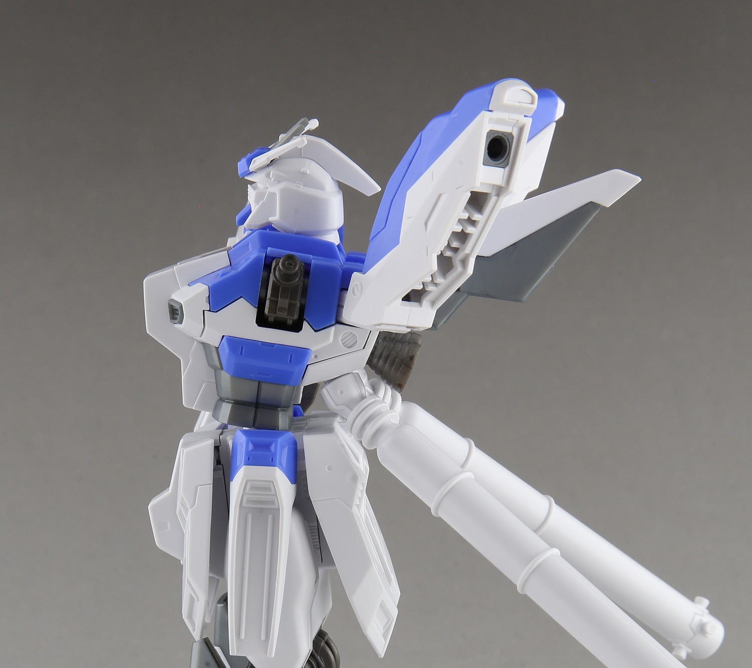 RG Hi-νガンダム [チタニウムフィニッシュ] & Hi-ν専用デカール付 ガンダムベース限定の「RG Hi-νガンダム［チタニウム
