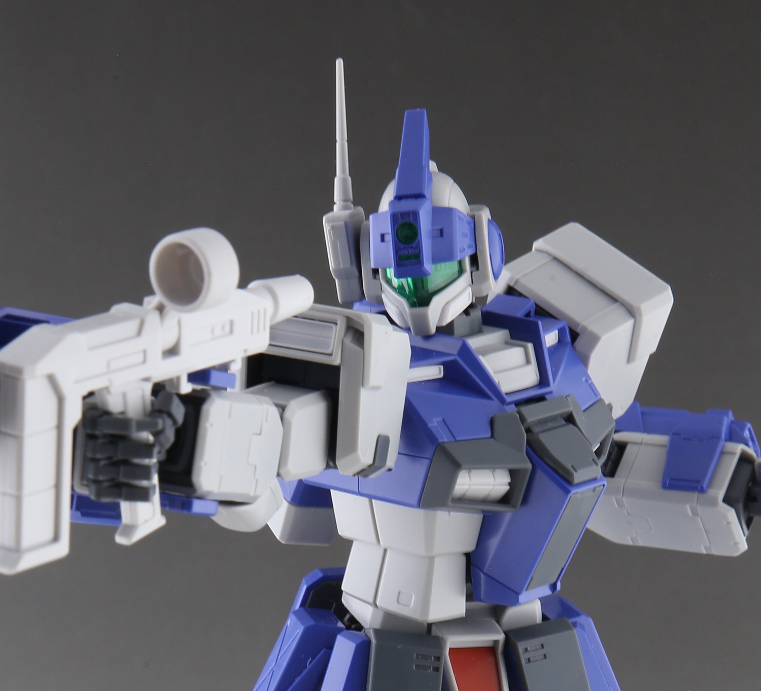 Amazon.com: Bandai MG 1/100 RGM-79DO GM Dominance model kit